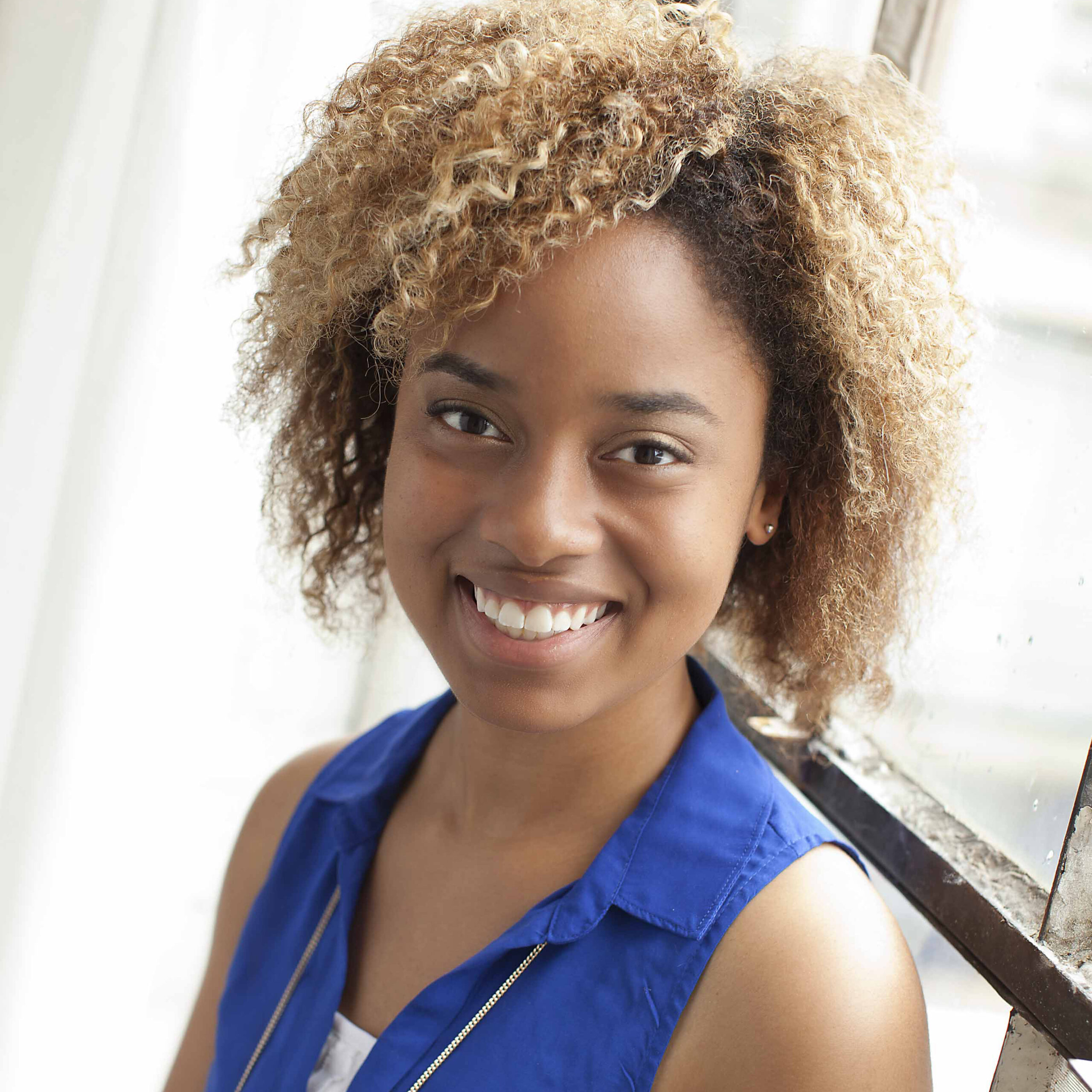 Headshot of a young woman.